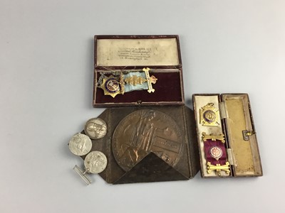 Lot 425 - A WWI BRONZE DEATH PLAQUE, MASONIC MEDALLIONS AND OTHER ITEMS