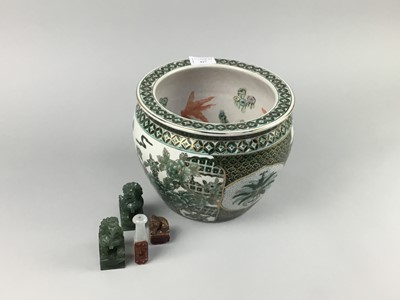 Lot 427 - A PAIR OF CHINESE GREEN HARDSTONE FOE DOGS AND OTHER ITEMS