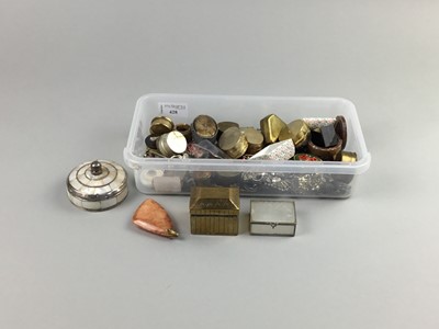 Lot 428 - A COLLECTION OF PILLBOXES AND OTHER ITEMS