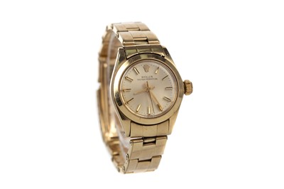 Lot 733 - A LADY'S ROLEX OYSTER PERPETUAL FOURTEEN CARAT GOLD AUTOMATIC WRIST WATCH