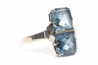 Lot 128 - ART DECO GEM SET RING set with two square...