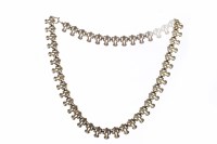 Lot 131 - MID TO LATE TWENTIETH CENTURY GOLD NECKLACE...