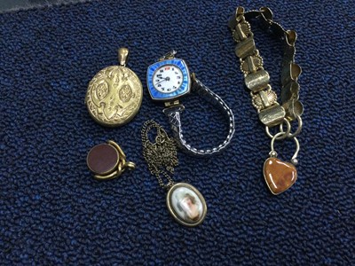 Lot 130A - A COLLECTION OF JEWELLERY