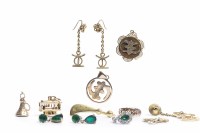Lot 153 - COLLECTION OF JEWELLERY including a tram motif...