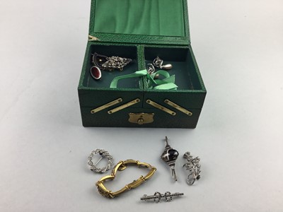 Lot 25 - A LOT OF SILVER AND COSTUME JEWELLERY CONTAINED IN A JEWELLERY BOX