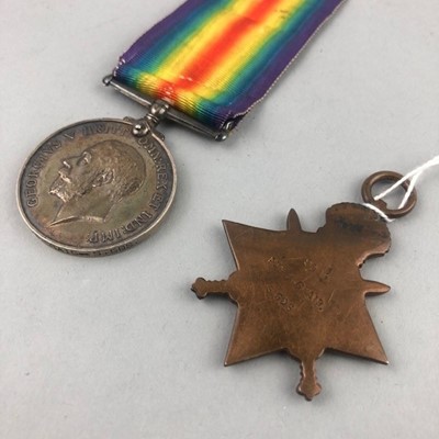 Lot 40 - A LOT OF TWO WWI SERVICE MEDALS AWARDED TO 3944 PTE. A. CRAIG SCOT GUARDS