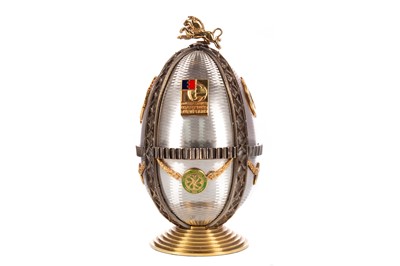 Lot 1701 - THE JIMMY JOHNSTONE FABERGE EGG BY SARAH FABERGE