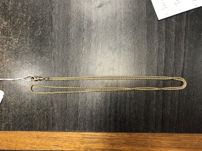 Lot 409 - A GOLD CHAIN