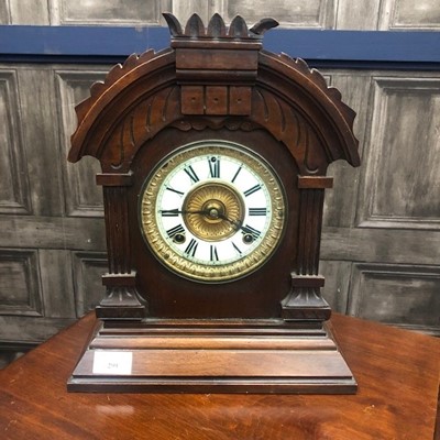 Lot 299 - A VICTORIAN MAHOGANY MANTEL CLOCK