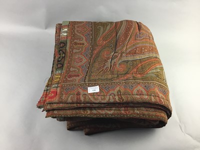 Lot 320 - A PAISLEY SHAWL