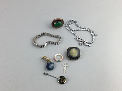 Lot 332 - A LOT OF COSTUME JEWELLERY