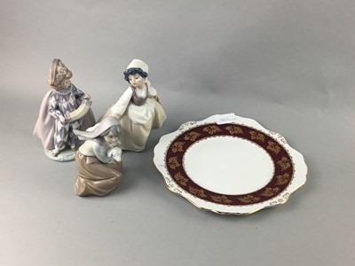 Lot 365 - A LLADRO FIGURE OF A JESTER AND OTHER CERAMICS