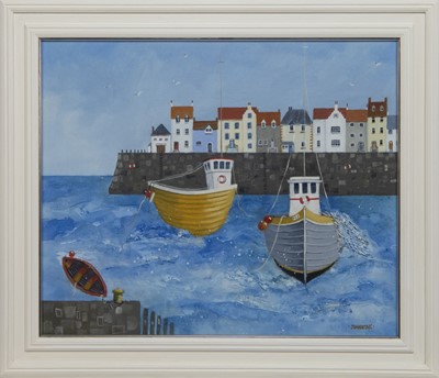 Lot 721 - HOLIDAY HARBOUR, AN OIL BY LYNNE JOHNSTONE