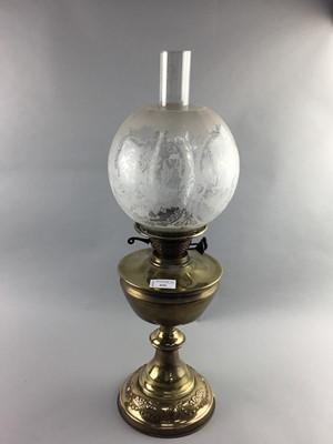 Lot 426 - A VICTORIAN BRASS OIL LAMP