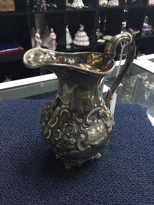 Lot 505 - A VICTORIAN SILVER CREAM JUG