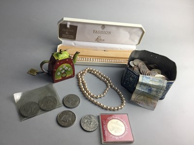 Lot 183 - A LOT OF VICTORIAN AND LATER COINS, TEA POT AND TWO NECKLACES