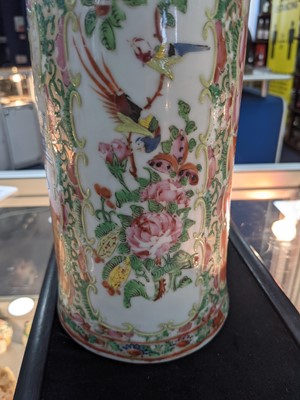 Lot 1618 - A LATE 19TH CENTURY CHINESE CANTON FAMILLE ROSE CYLINDRICAL VASE