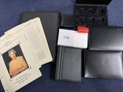 Lot 173 - A LOT OF COIN CASES AND FOLDERS