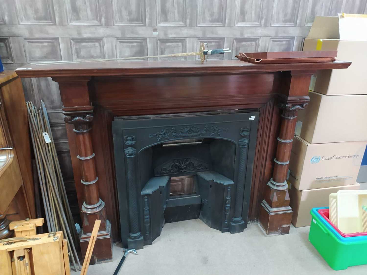 Lot 173 - AN EARLY 20TH CENTURY CAST IRON FIREPLACE