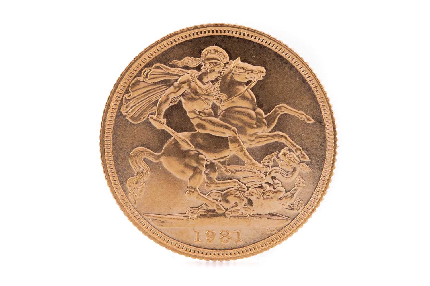 Lot 73 - AN ELIZABETH II GOLD SOVEREIGN DATED 1981