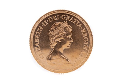 Lot 73 - AN ELIZABETH II GOLD SOVEREIGN DATED 1981