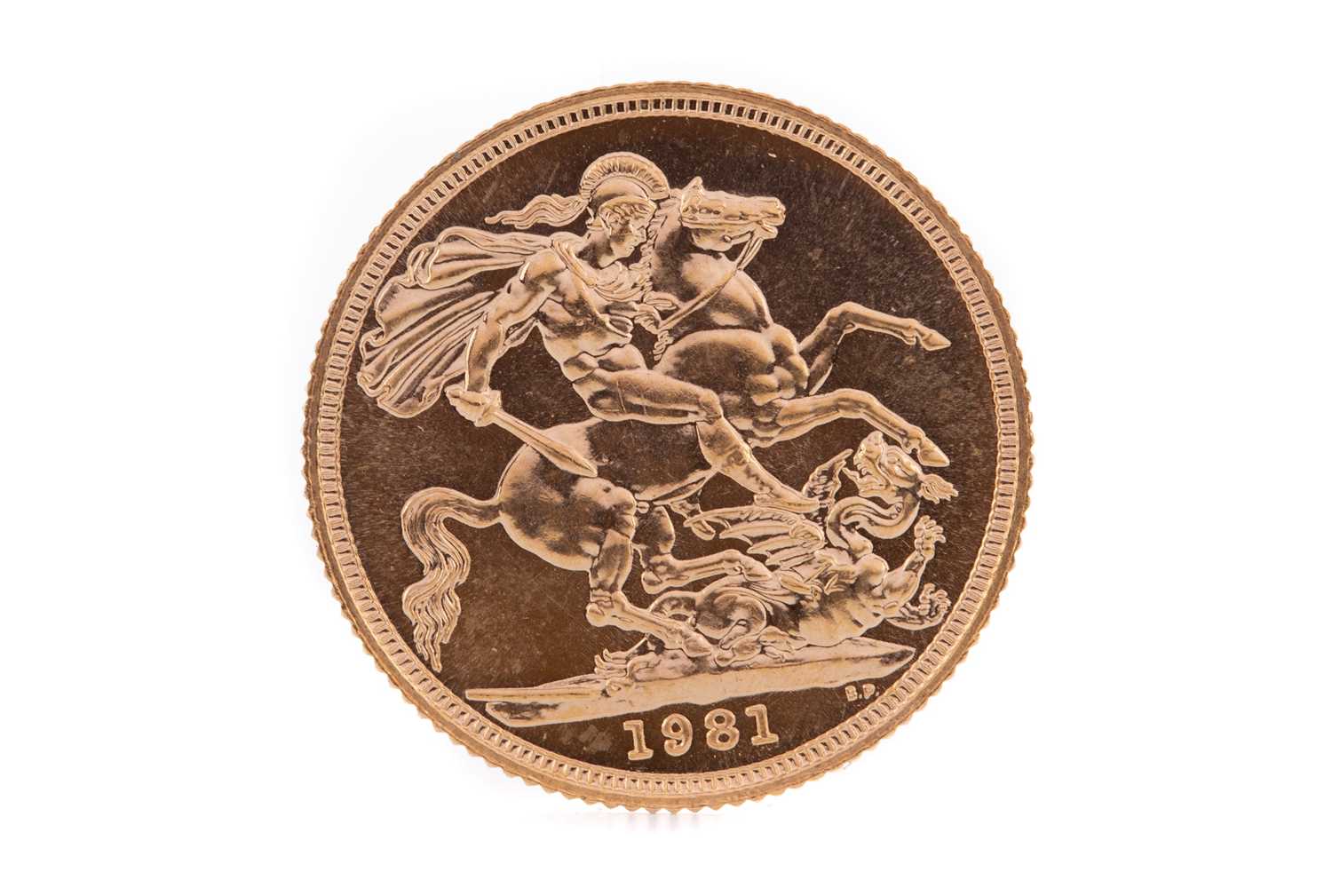 Lot 76 - AN ELIZABETH II GOLD SOVEREIGN DATED 1981