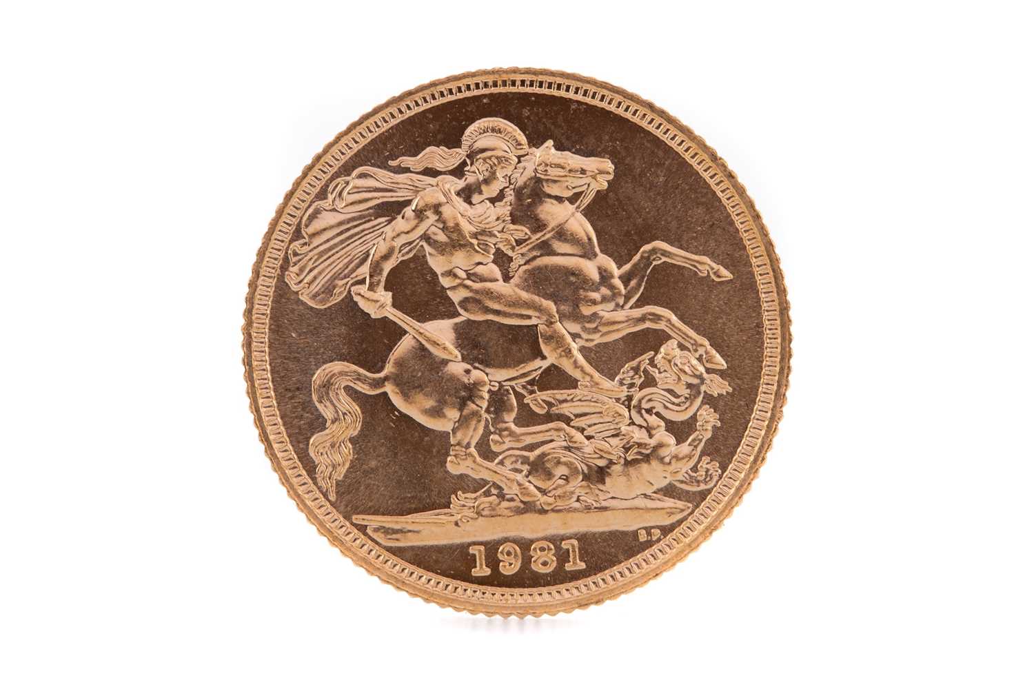 Lot 87 - AN ELIZABETH II GOLD SOVEREIGN DATED 1981