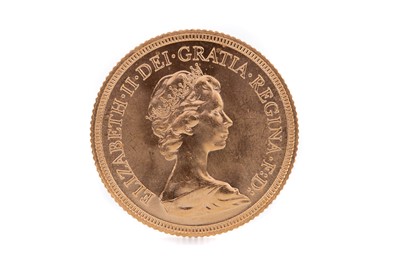 Lot 94 - AN ELIZABETH II GOLD SOVEREIGN DATED 1981