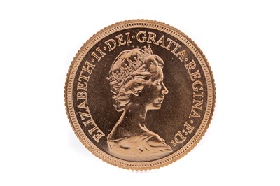 Lot 99 - AN ELIZABETH II GOLD SOVEREIGN DATED 1981