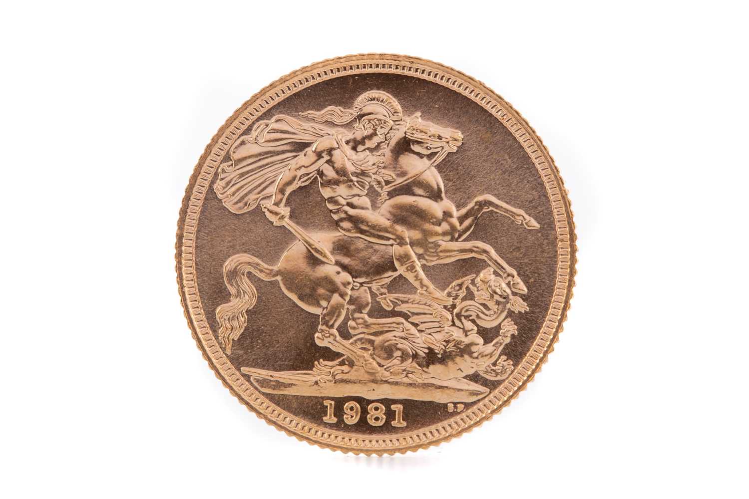 Lot 100 - AN ELIZABETH II GOLD SOVEREIGN DATED 1981