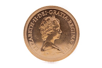 Lot 100 - AN ELIZABETH II GOLD SOVEREIGN DATED 1981