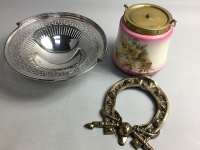 Lot 89 - A SILVER PLATED COMPORT AND OTHER ITEMS