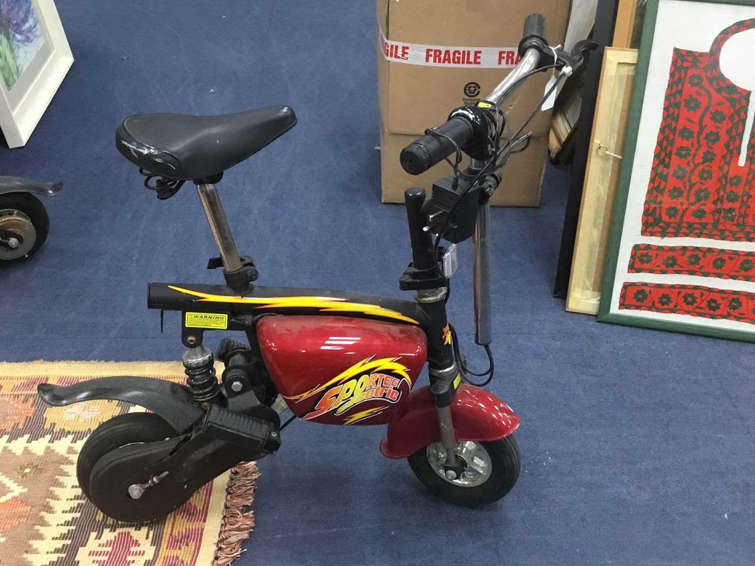 Lot 111 - A SPORTEE ELECTRIC MINI MOTORBIKE