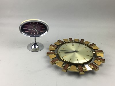 Lot 115 - A RETRO CORAL MANTLE CLOCK AND ANOTHER