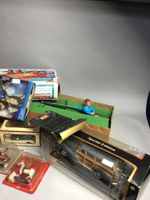 Lot 18 - AN ARNOLD PALMER'S PRO SHOT GOLF AND BOXED MODEL VEHICLES