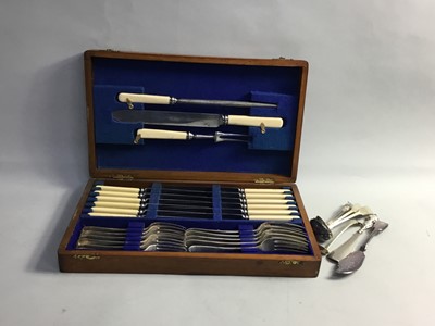 Lot 239 - A SET OF TWELVE SILVER PLATED FISH KNIVES AND FORKS AND OTHER PLATED FLATWARE