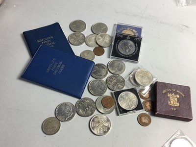 Lot 389 - A COLLECTION OF COMMEMORATIVE AND OTHER CROWNS AND OTHER COINS