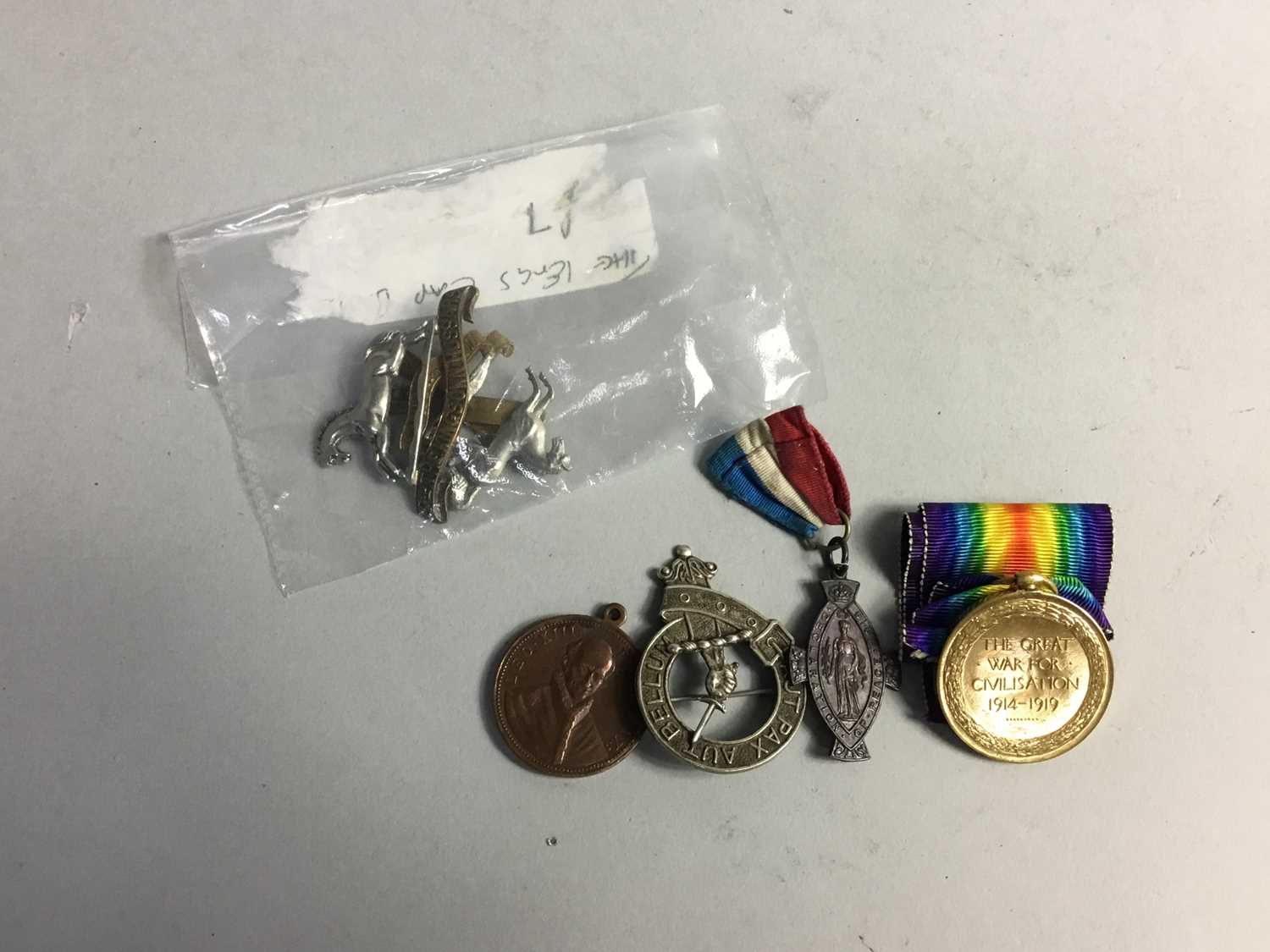 Lot 394 - A LOT OF VARIOUS MILITARY MEDALS AND BADGES