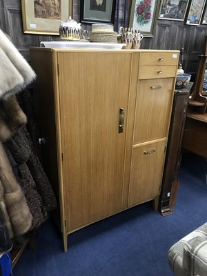 Lot 458 - A RETRO WARDROBE CHEST