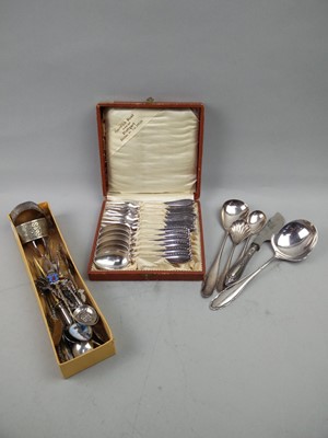 Lot 580 - A GROUP OF WMF AND OTHER FLATWARE