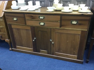 Lot 582 - A STAINED WOOD SIDEBOARD