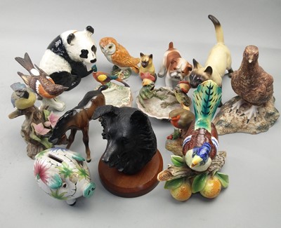 Lot 529 - A COLLECTION OF BESWICK AND CERAMIC ANIMALS