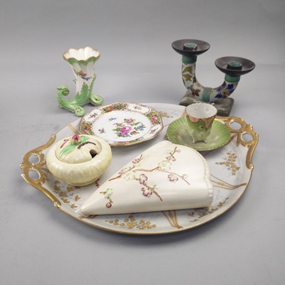 Lot 520 - A WADE PIN DISH AND OTHER CERAMICS