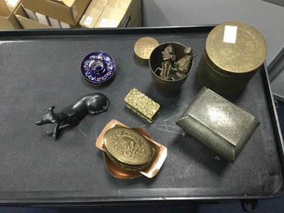 Lot 611 - AN INDIAN BRASS CYLINDRICAL LIDDED BOX AND OTHER METAL WARE