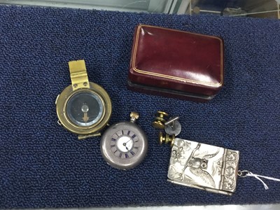 Lot 628 - A PAIR OF NINE CARAT GOLD CUFFLINKS AND OTHER ITEMS