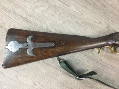 Lot 1414 - A PERCUSSION MUSKET OF 19TH CENTURY DESIGN