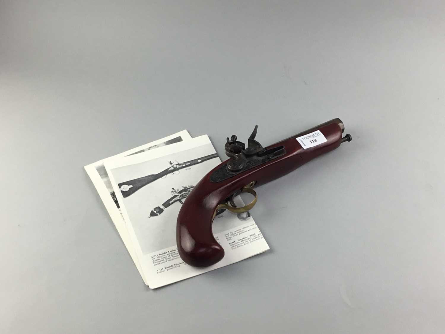 Lot 118 - A REPRODUCTION FLINTLOCK PISTOL