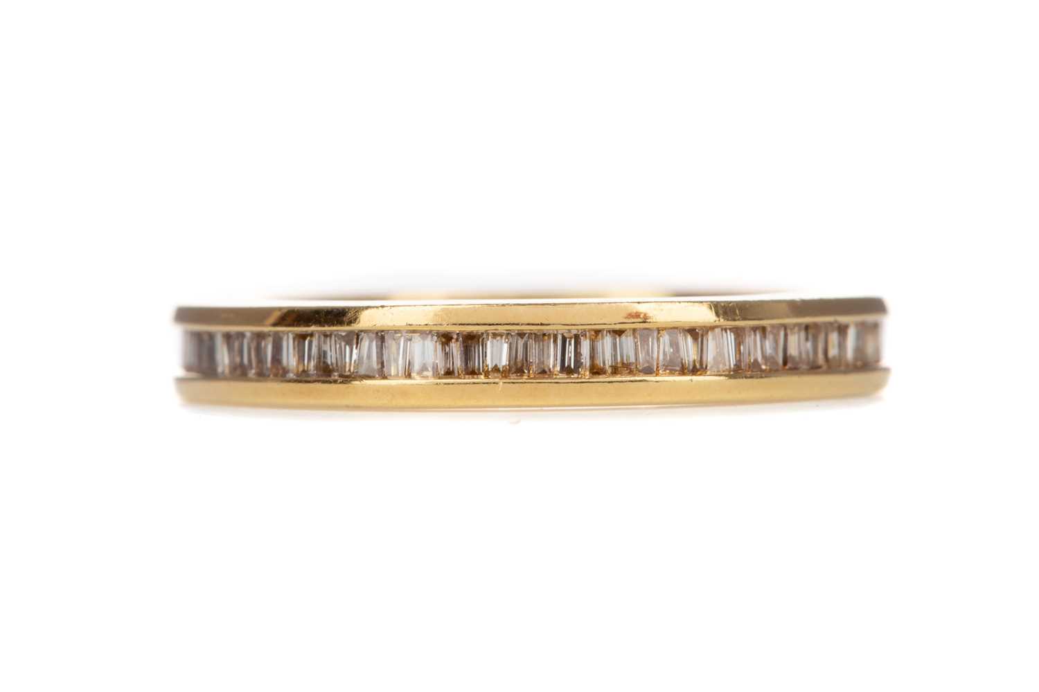 Lot 1521 - A CERTIFICATED DIAMOND ETERNITY RING