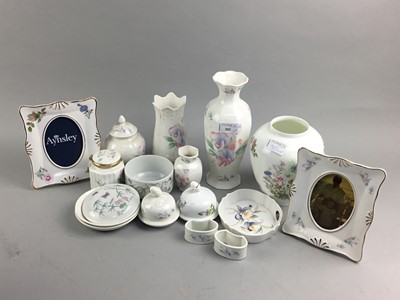 Lot 302 - A COLLECTION OF AYNSLEY CERAMICS