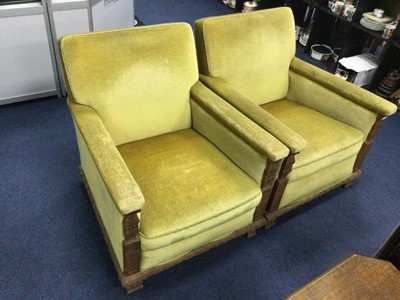 Lot 269 - A PAIR OF UPHOLSTERED ARM CHAIRS